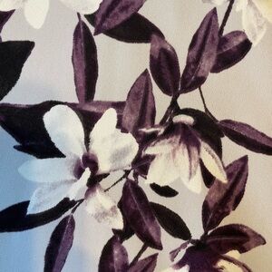 Alfani sleeveless top sz 8 with long sheer hem